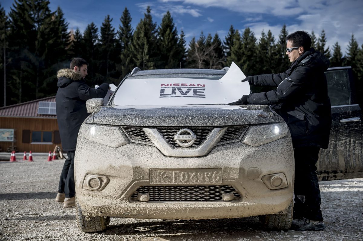 NISSAN X-TRAIL