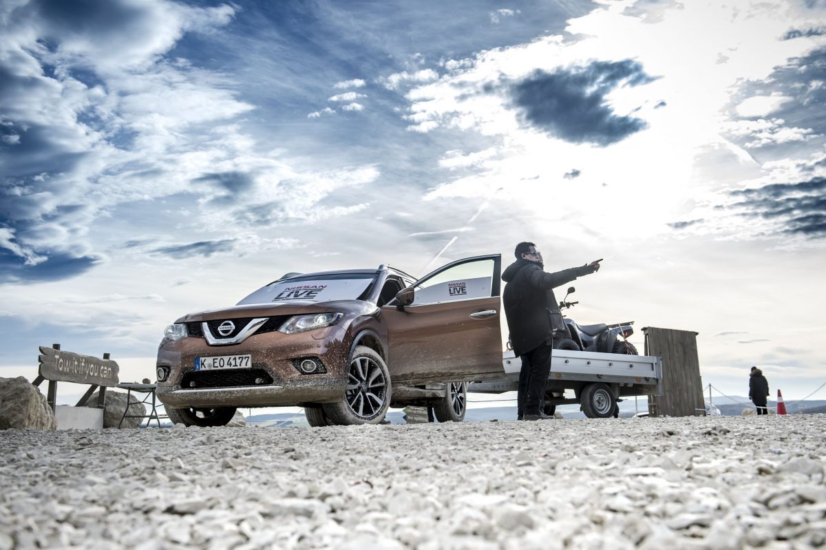 NISSAN X-TRAIL