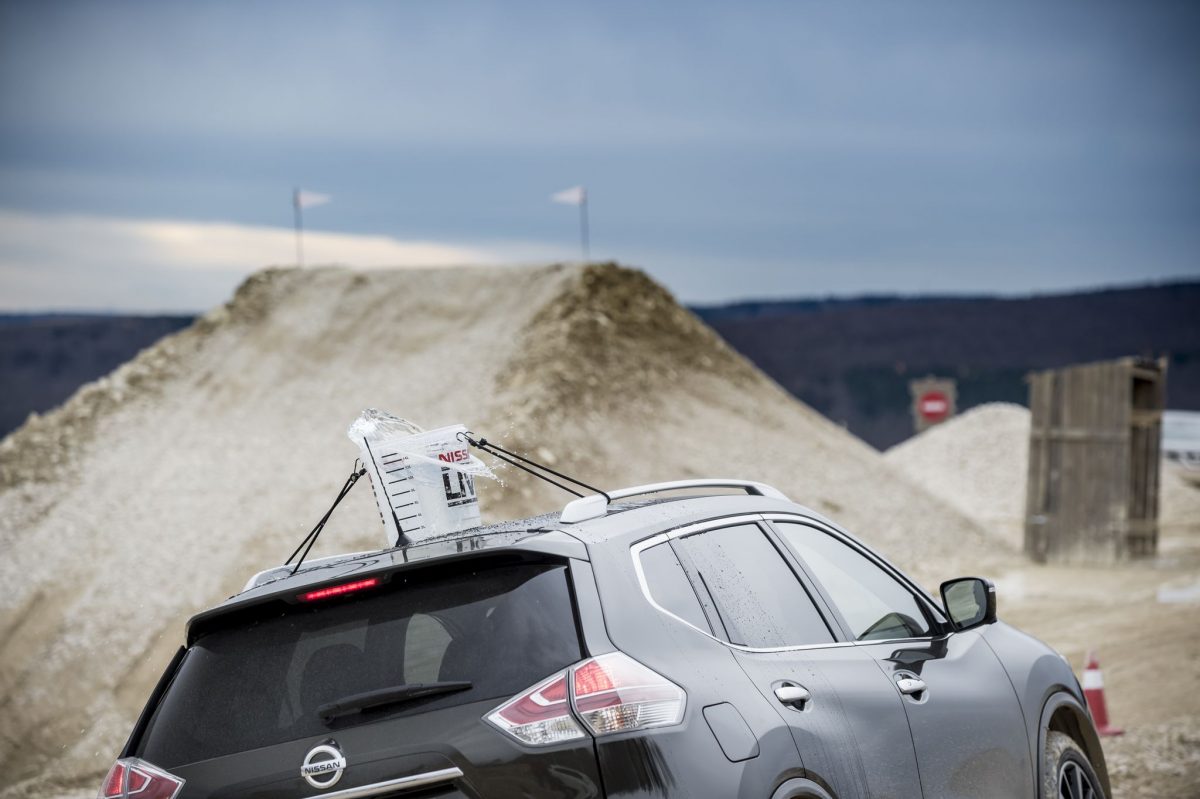 NISSAN X-TRAIL
