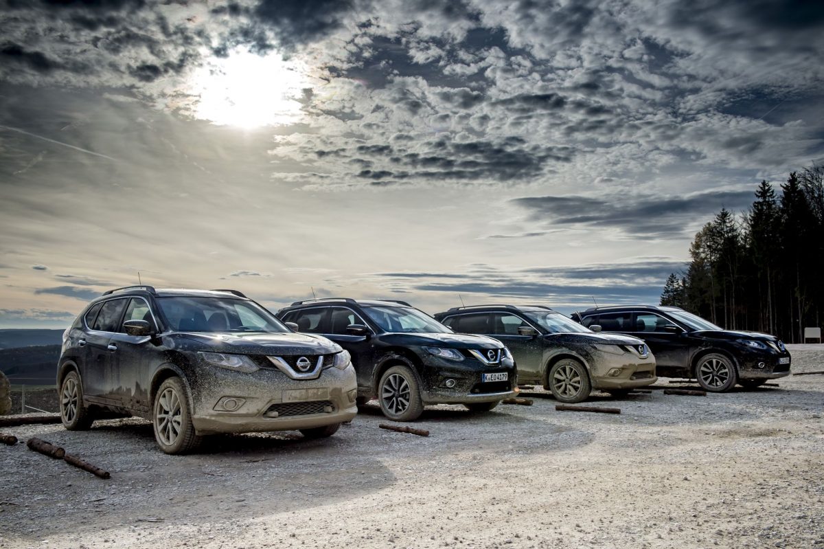 NISSAN X-TRAIL