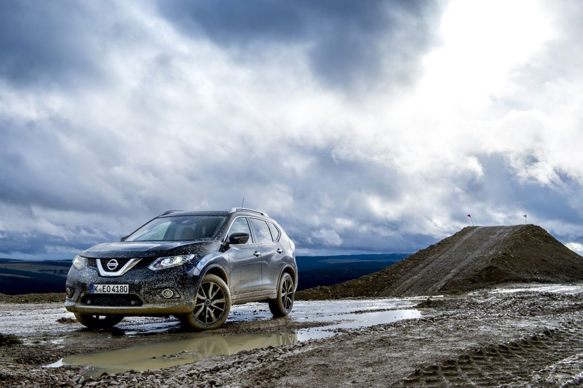 NISSAN X-TRAIL