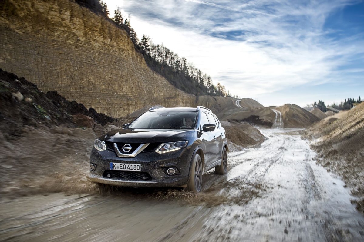 NISSAN X-TRAIL