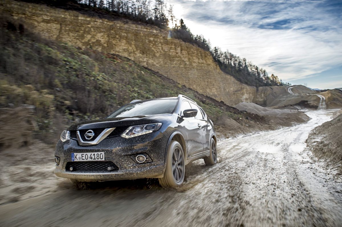 NISSAN X-TRAIL