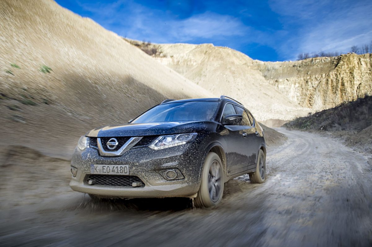 NISSAN X-TRAIL