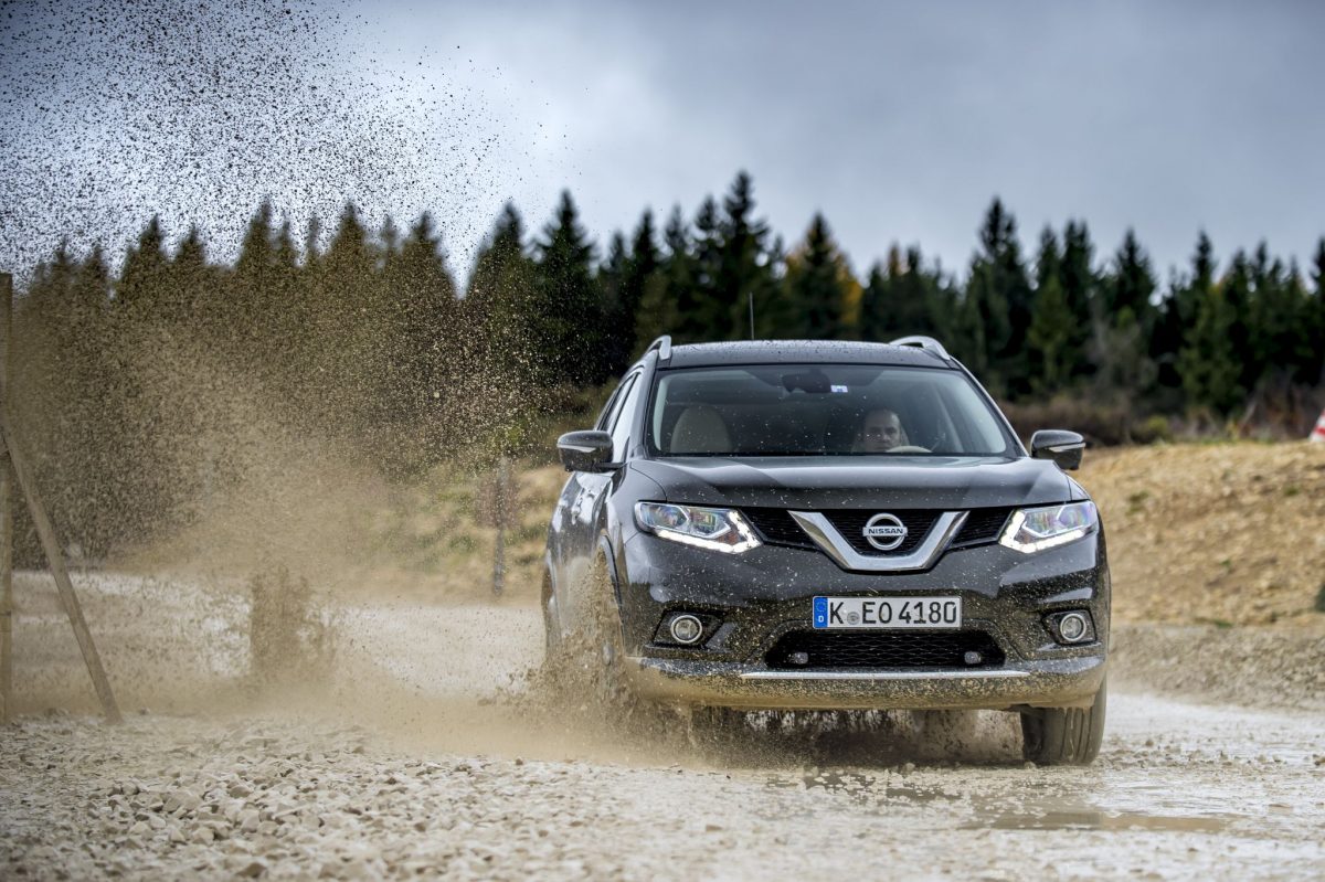 NISSAN X-TRAIL