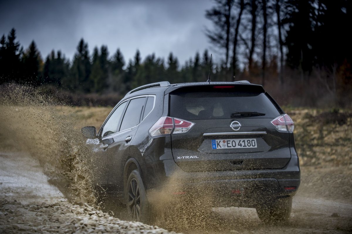 NISSAN X-TRAIL
