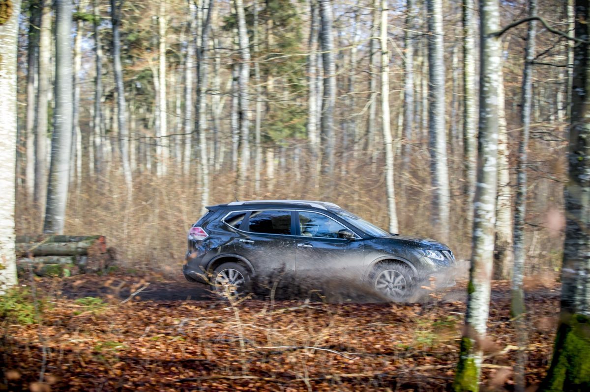 NISSAN X-TRAIL