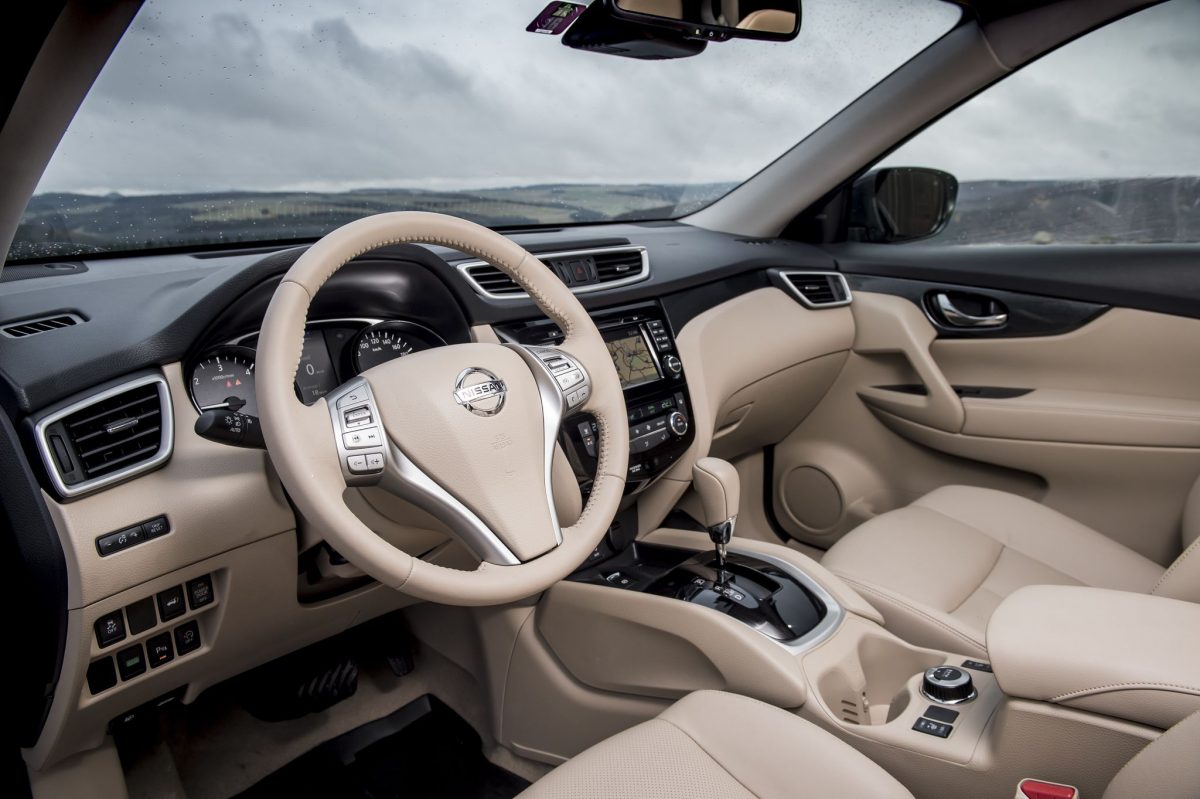 NISSAN X-TRAIL