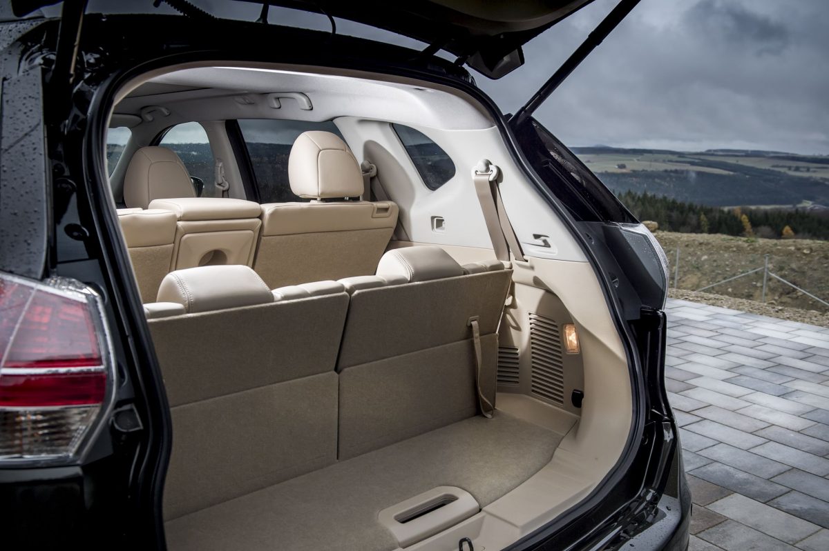 NISSAN X-TRAIL