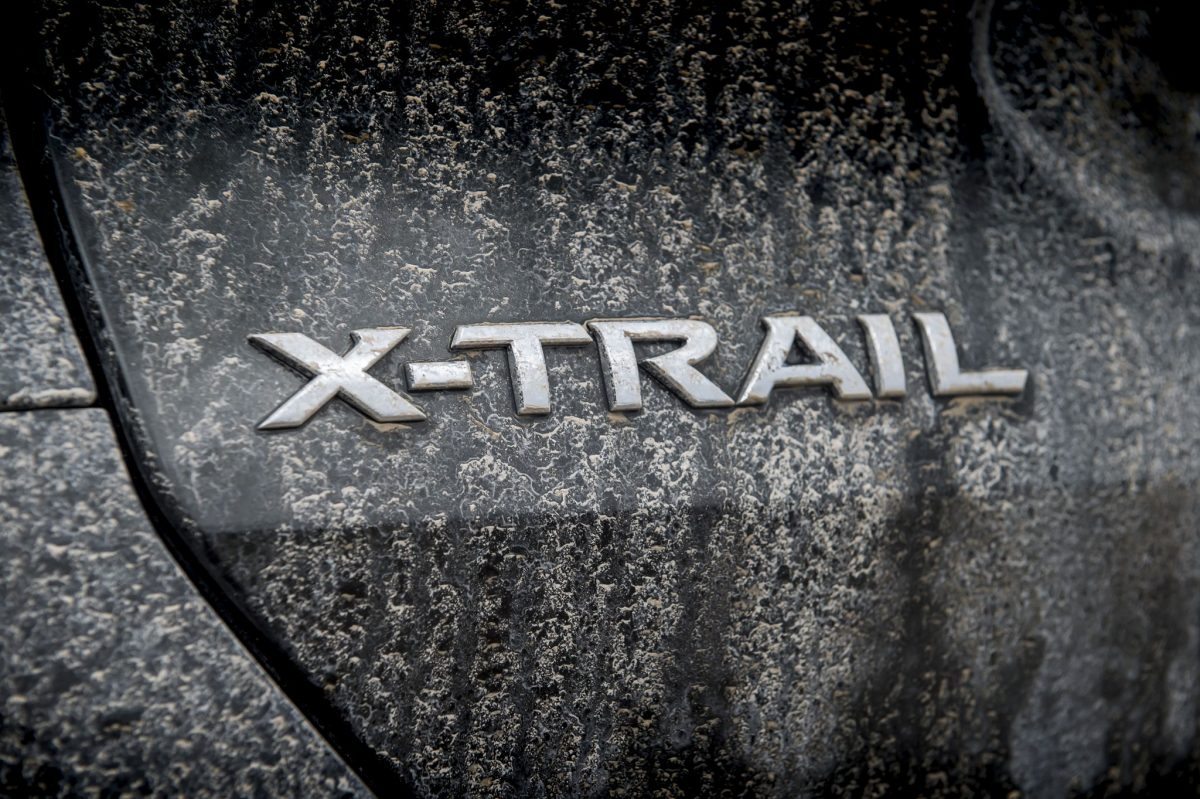 NISSAN X-TRAIL