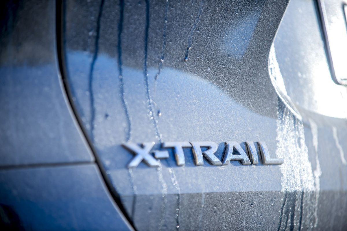 NISSAN X-TRAIL