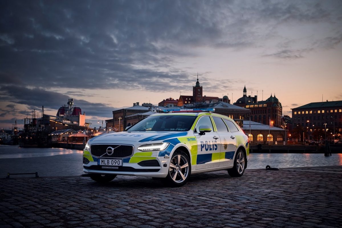 VOLVO V90