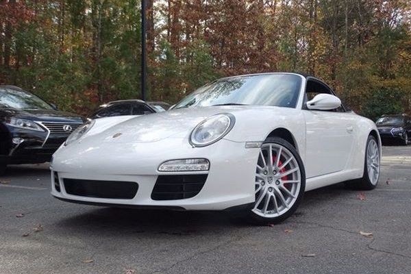 PORSCHE 911