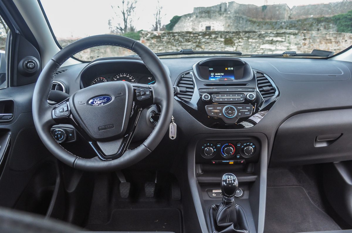 FORD KA