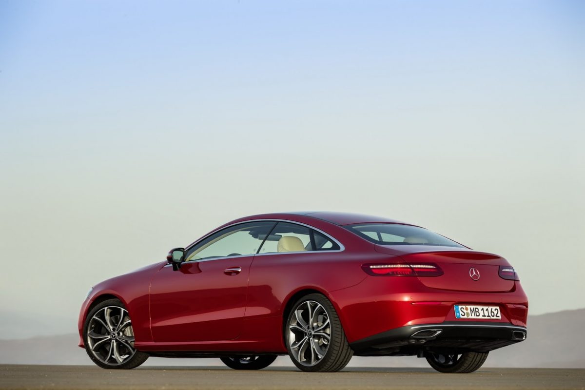MERCEDES-BENZ E-OSZTÁLY