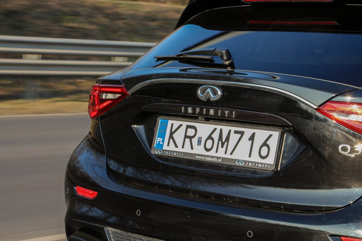 INFINITI Q30