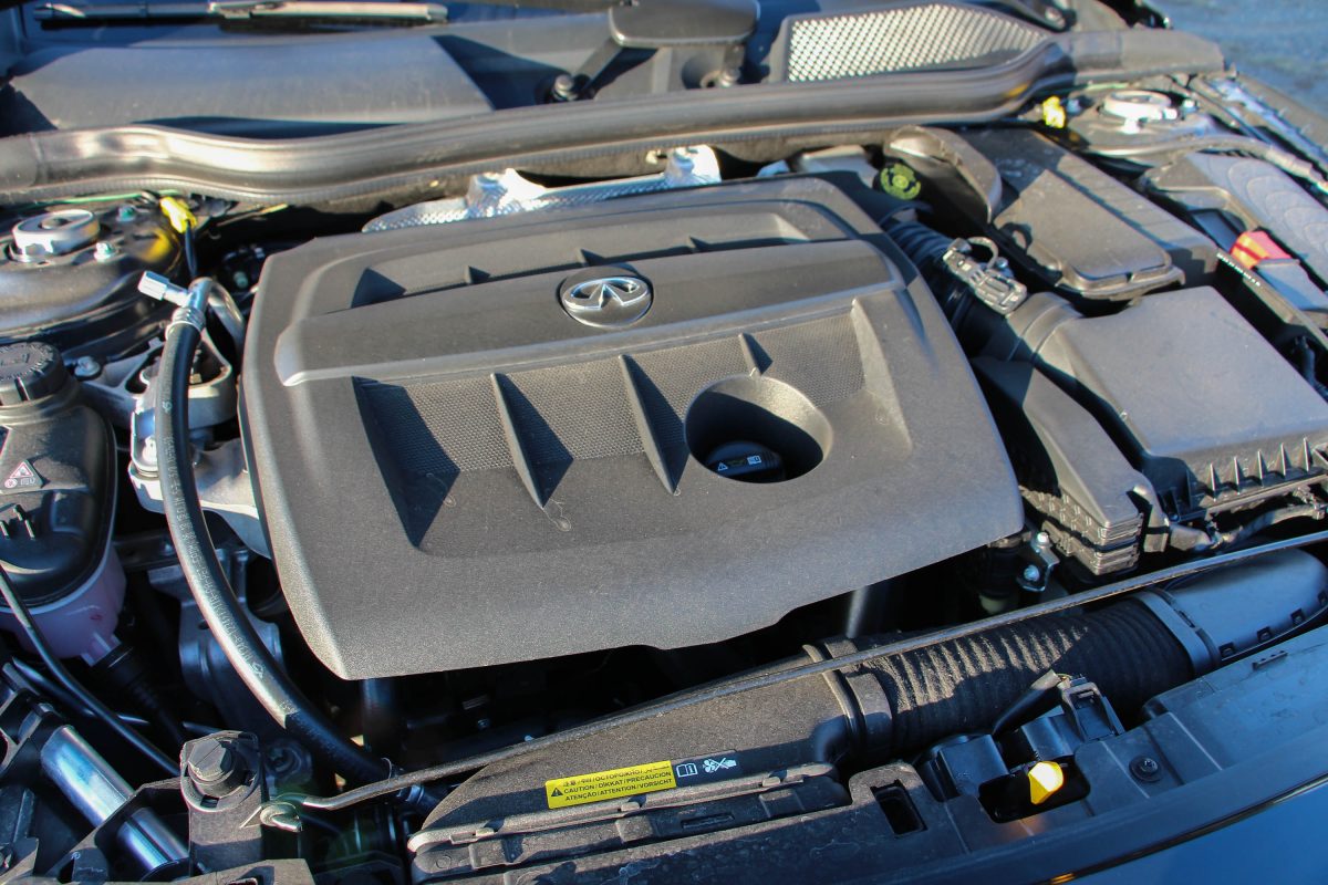 INFINITI Q30