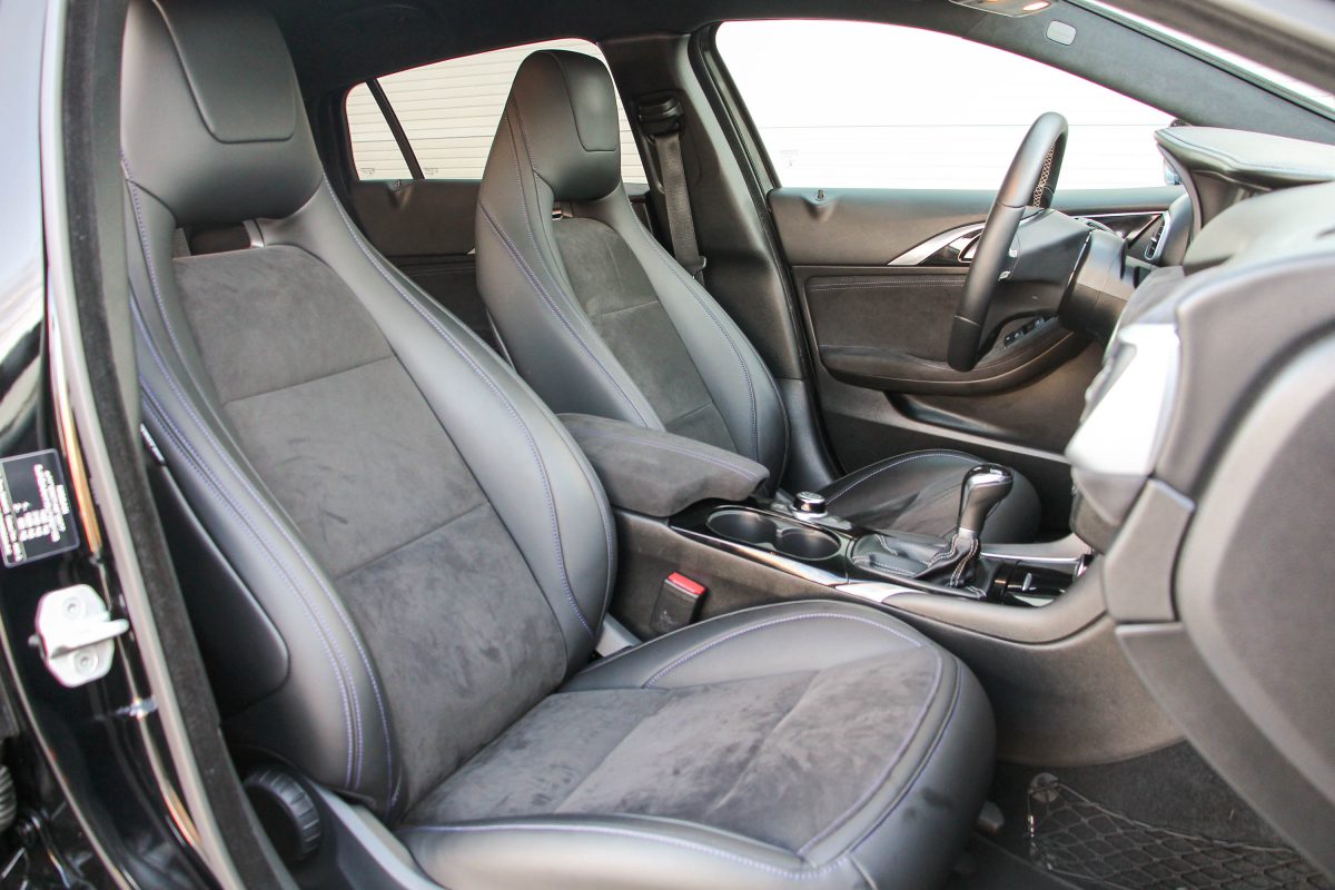 INFINITI Q30
