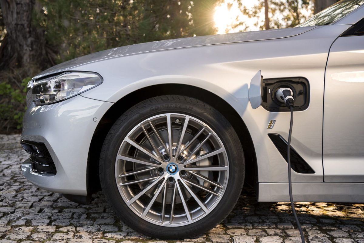 BMW 5-ÖS SOROZAT