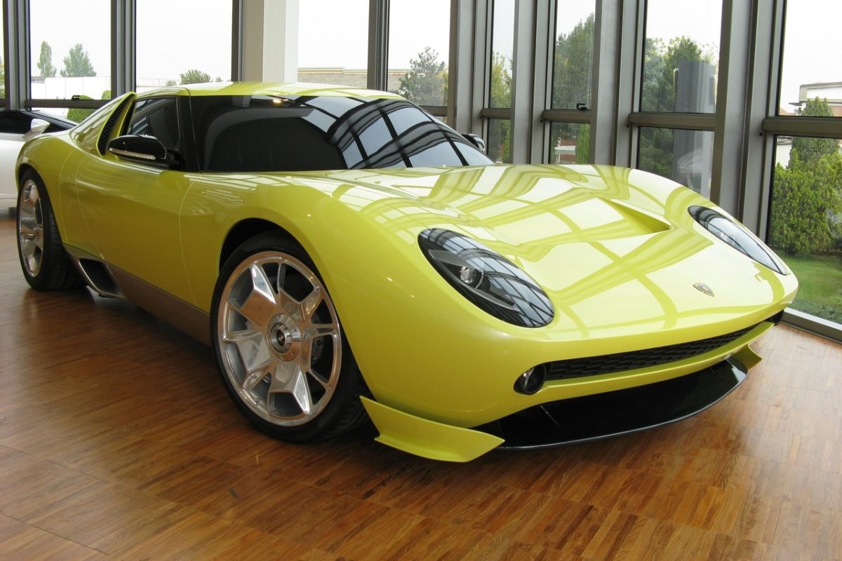 LAMBORGHINI