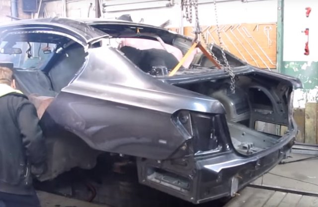 Így készül a megkímélt 7-es BMW Oroszországban