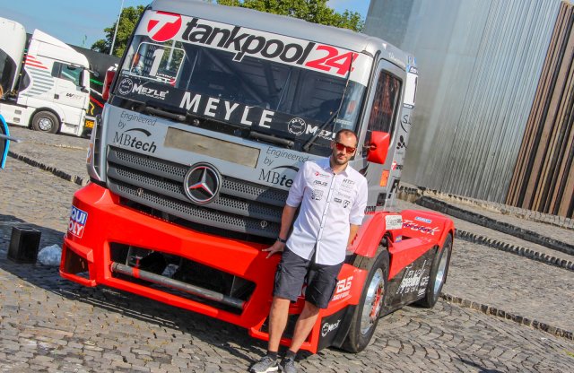 Kamionok csapatnak a Hungaroringen, most Budapesten láthatók