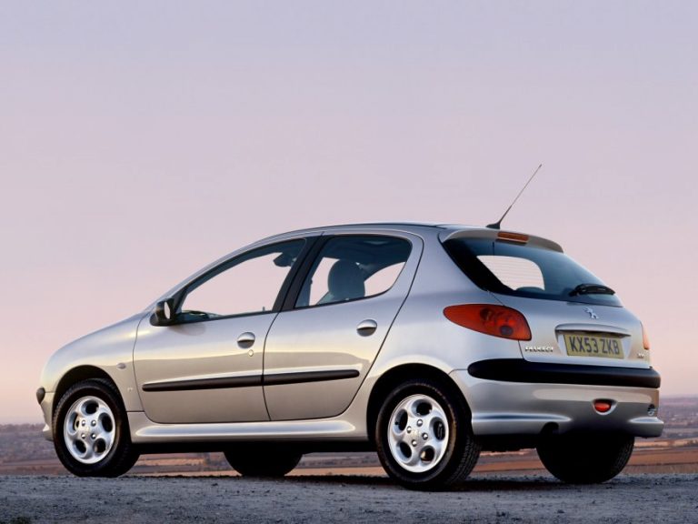 PEUGEOT 206