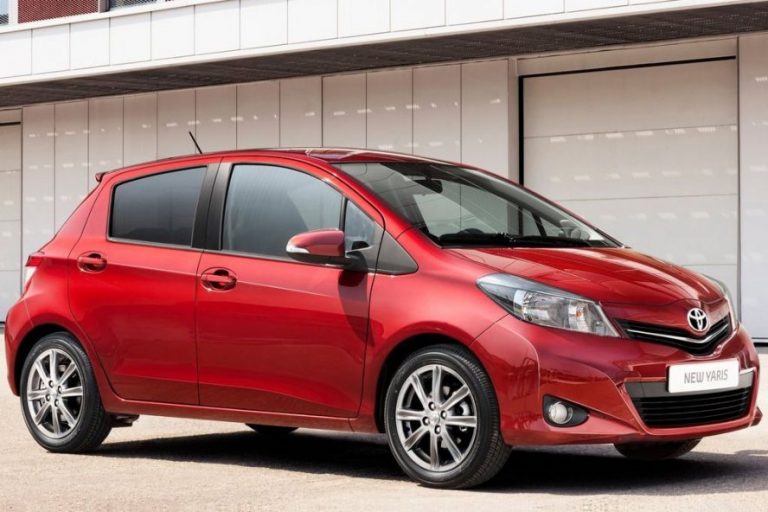 TOYOTA YARIS