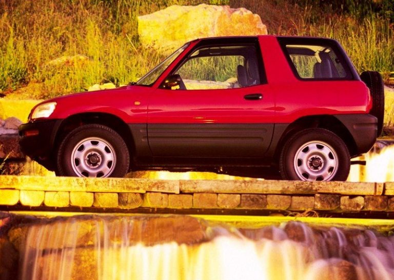 TOYOTA RAV 4