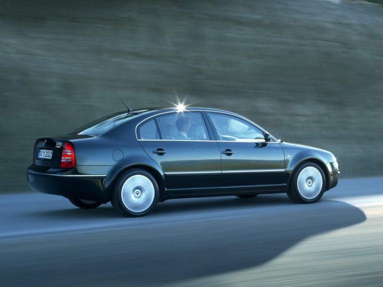 SKODA SUPERB