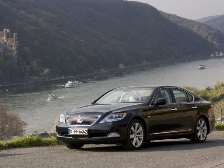 LEXUS LS