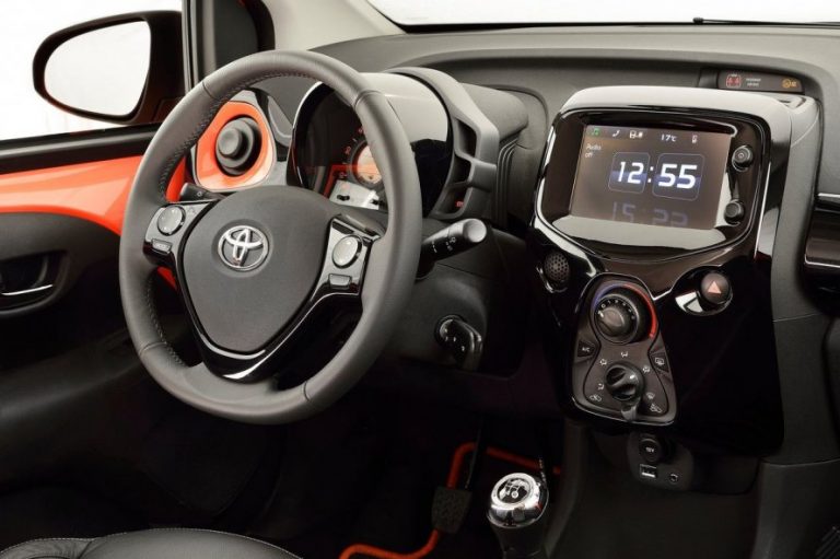 TOYOTA AYGO