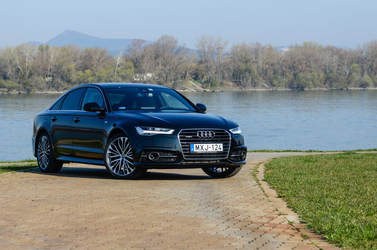 AUDI