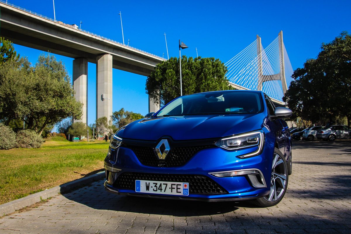 RENAULT