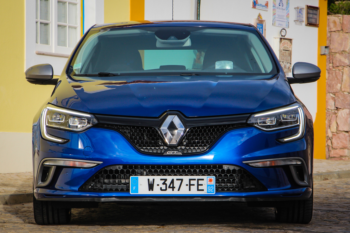 RENAULT