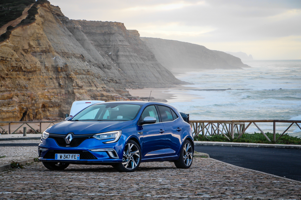 RENAULT