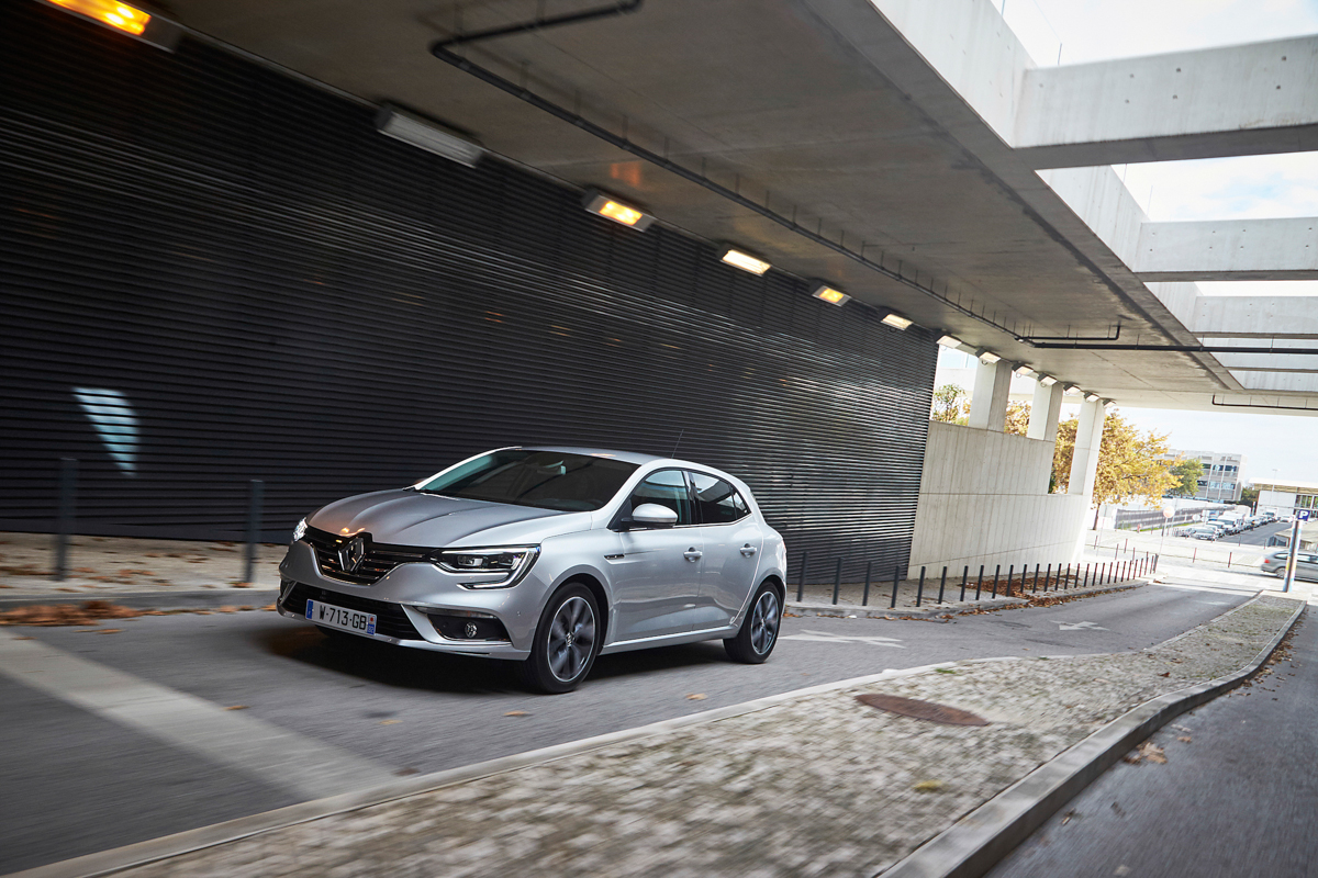 RENAULT