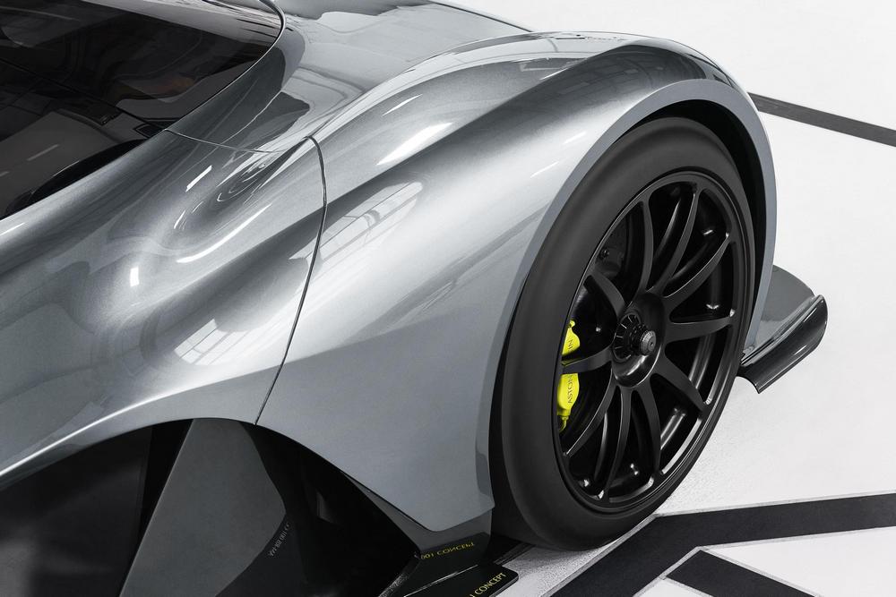 ASTON MARTIN