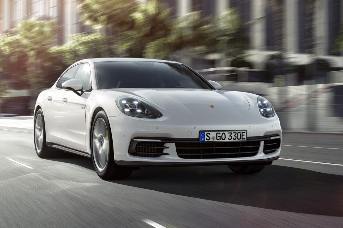PORSCHE PANAMERA