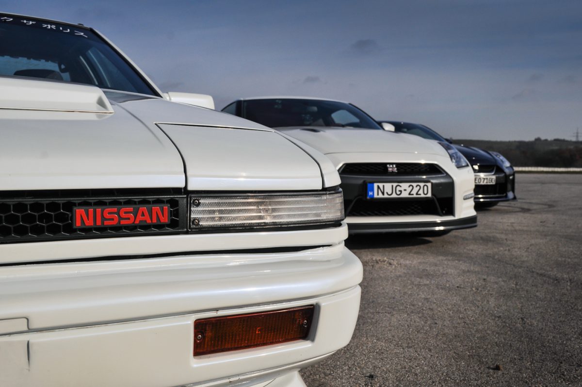 NISSAN GT-R