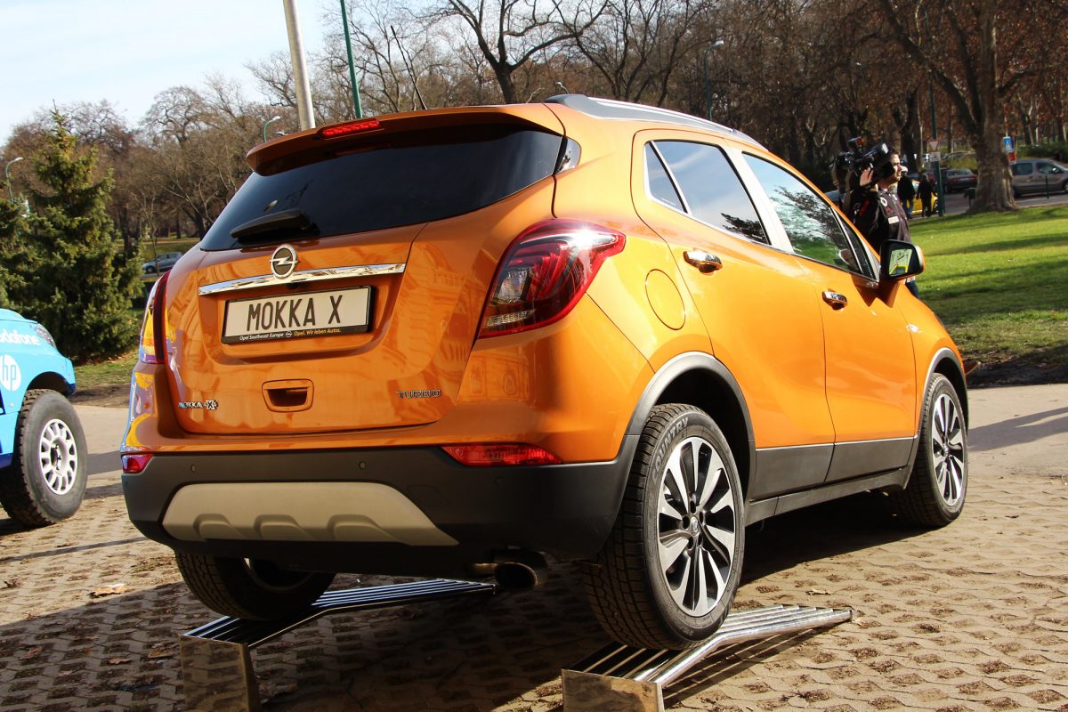 OPEL CROSSLAND X