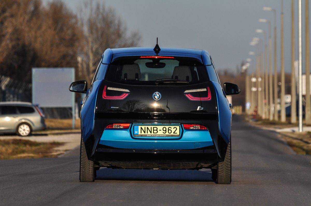 BMW I3