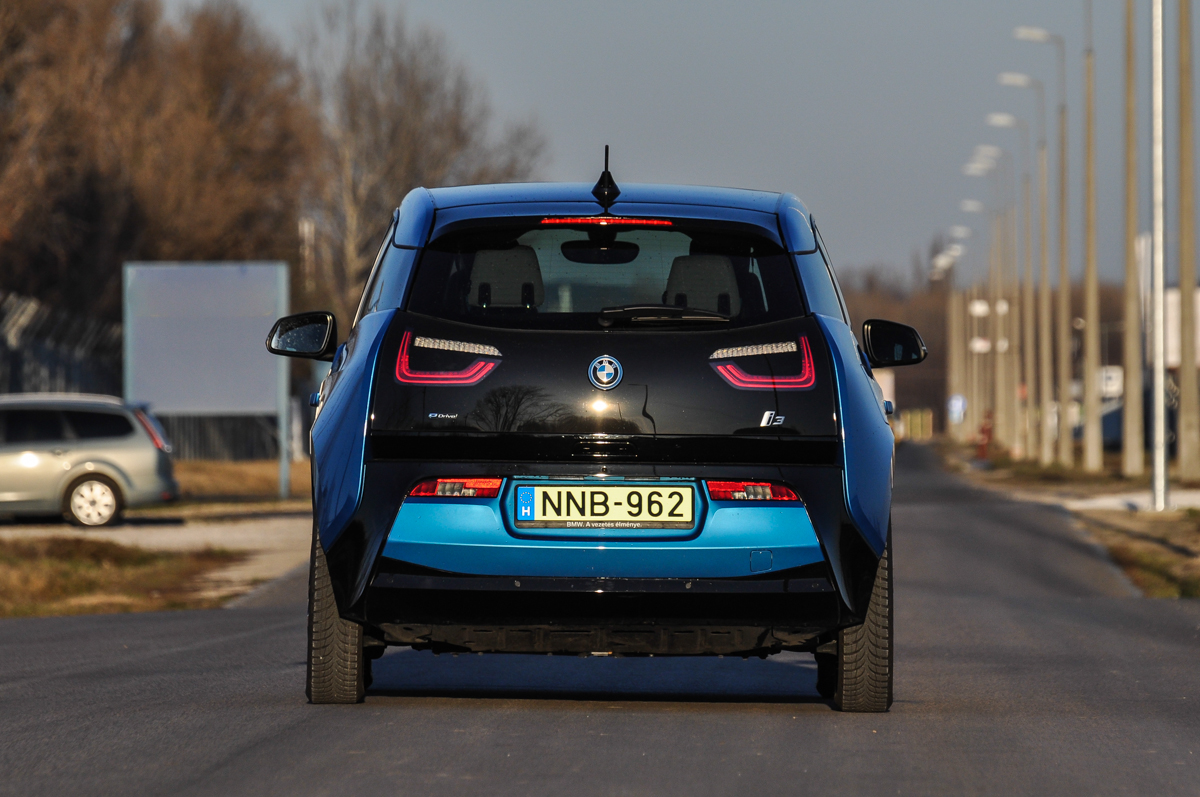 BMW I3