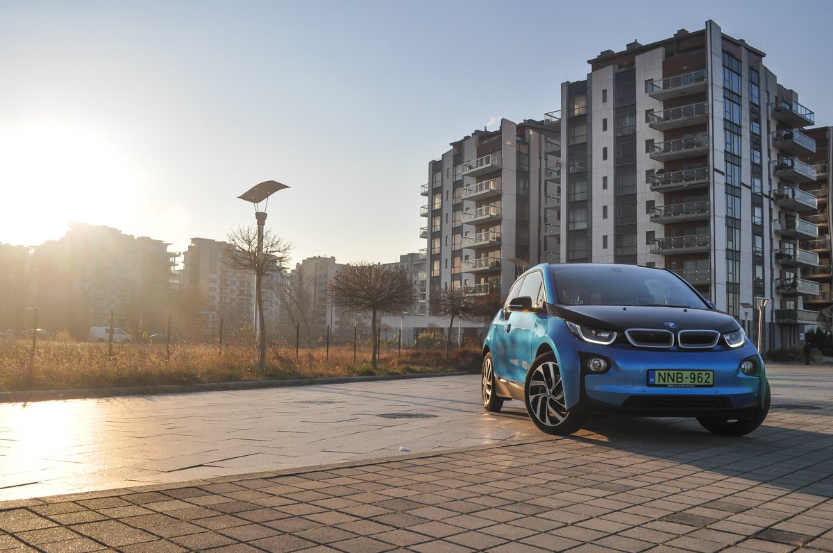 BMW I3