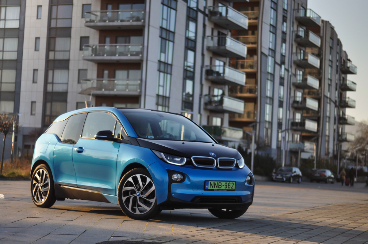 BMW I3