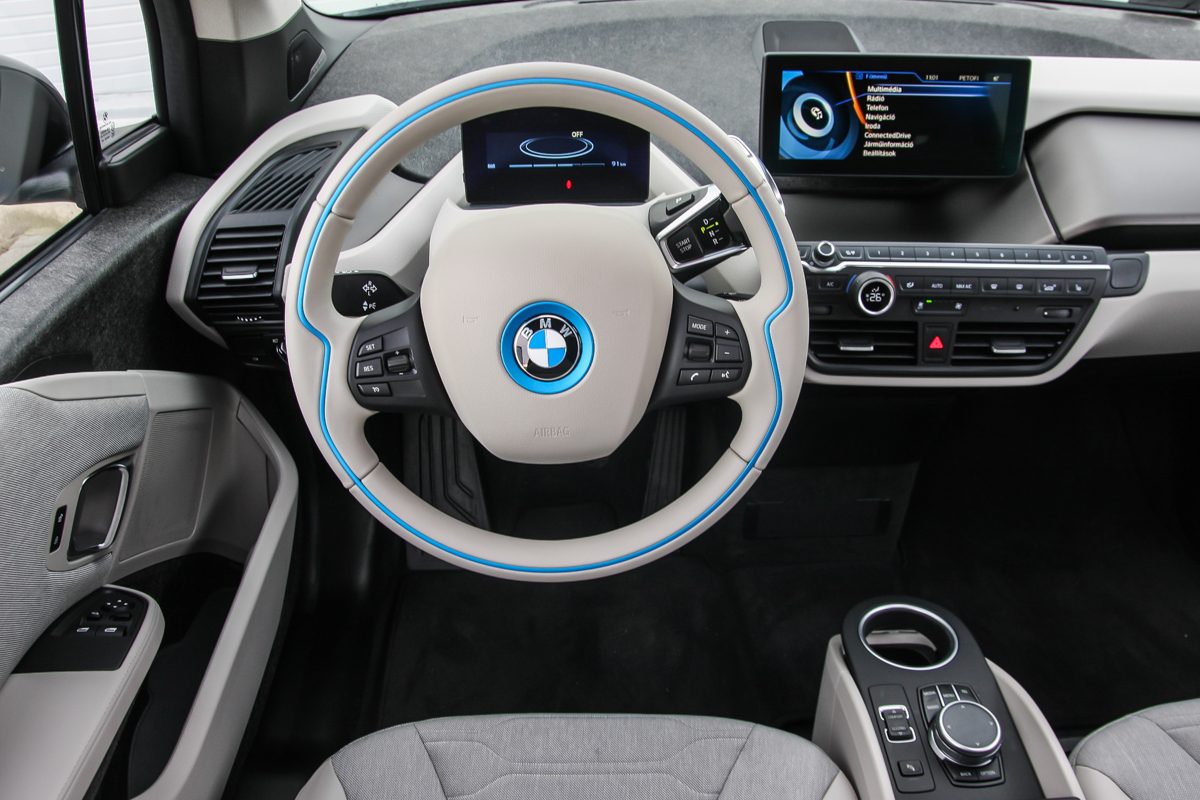 BMW I3