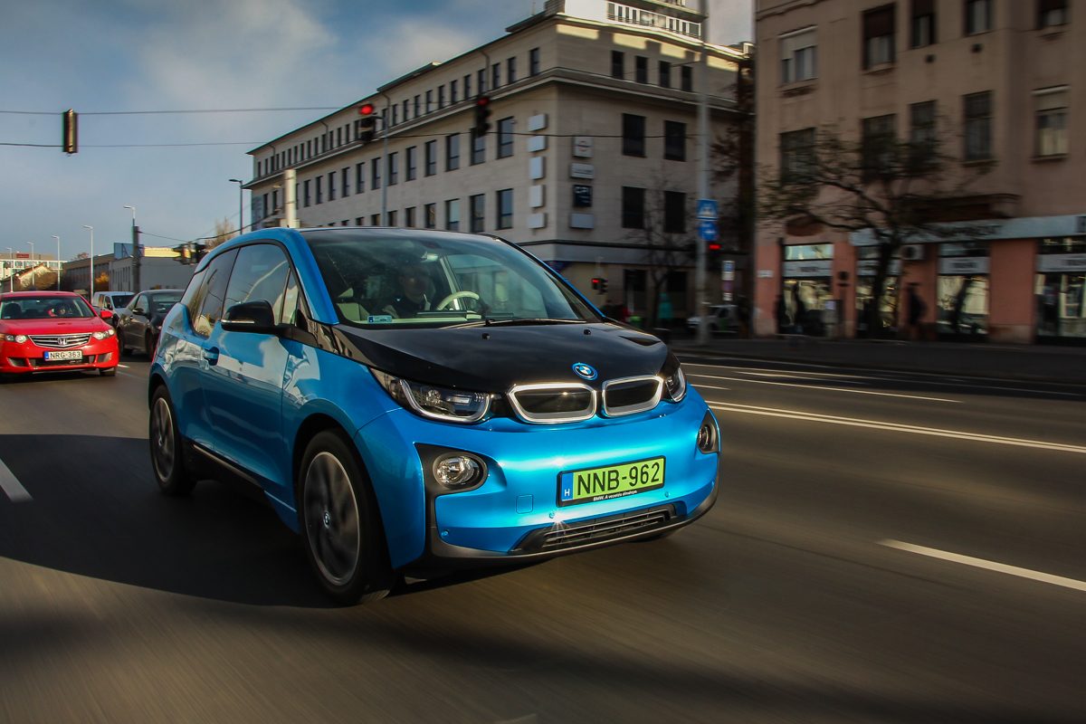 BMW I3