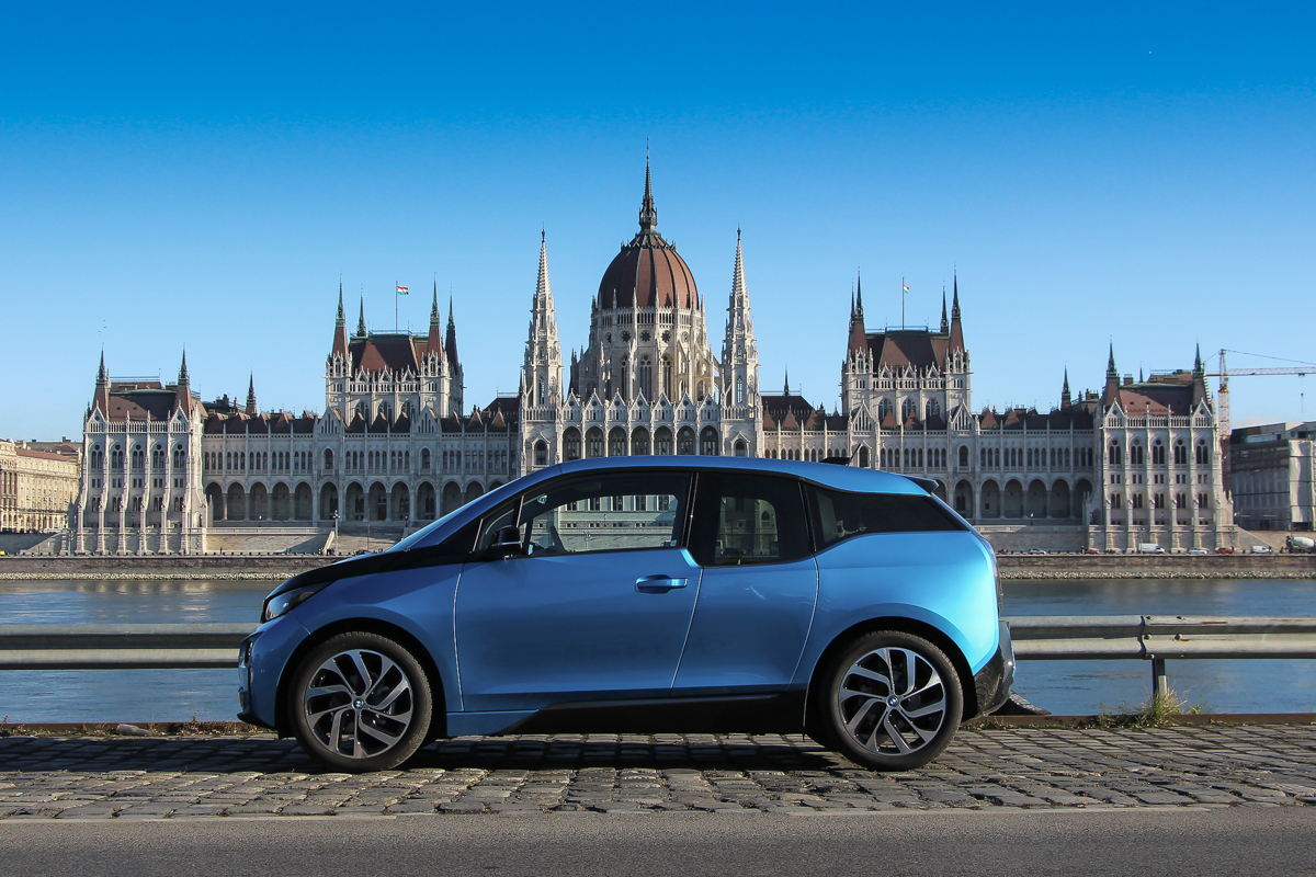 BMW I3