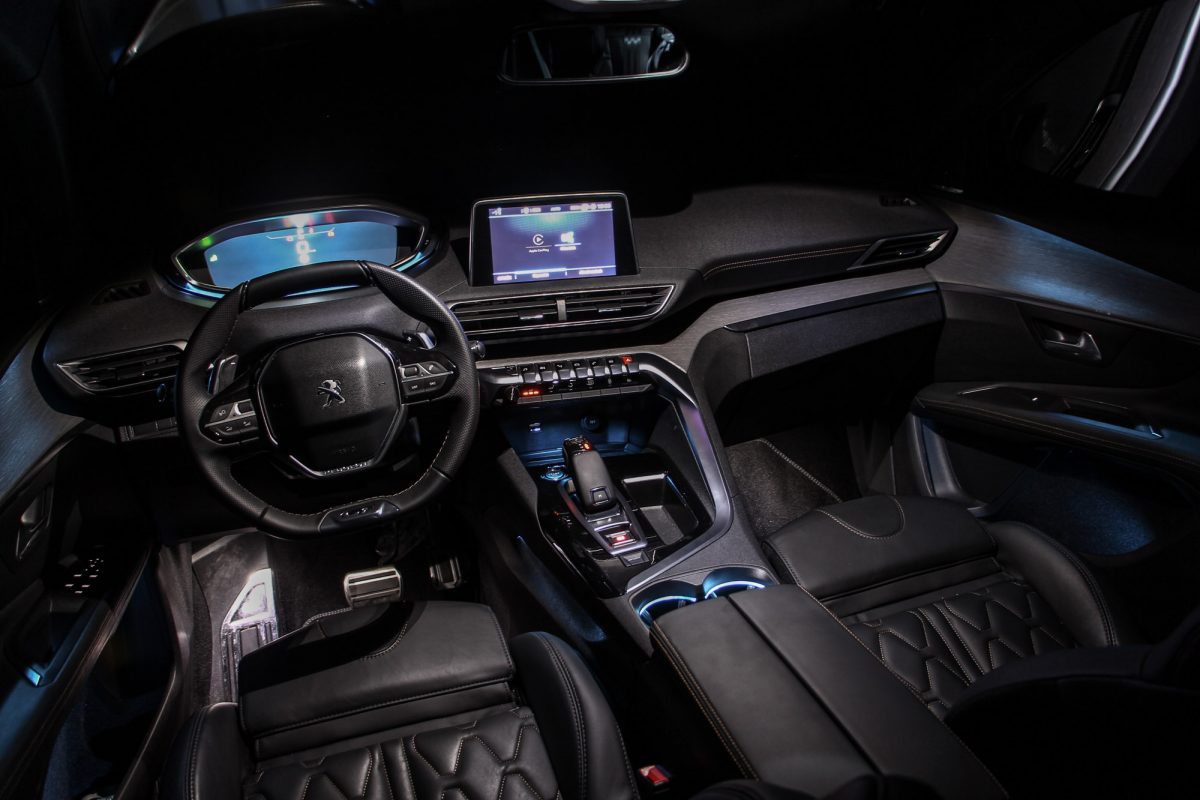 PEUGEOT 3008