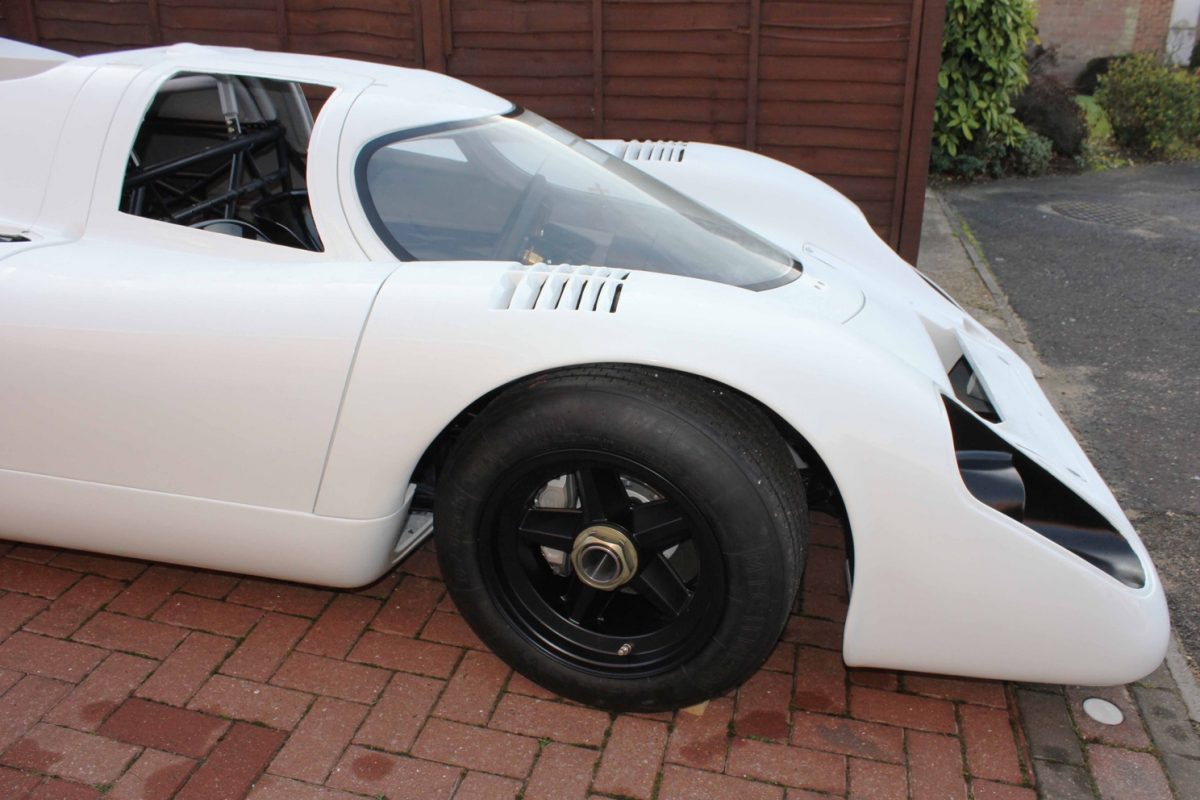 PORSCHE